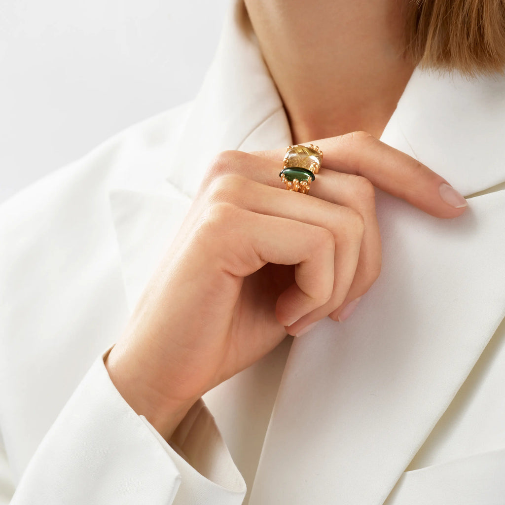 BoHo ring, gull med rutilkvarts og grønn turmalin