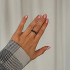 By Birdie Harlem Buds-3 ring, oksidert sølv med gullkuler