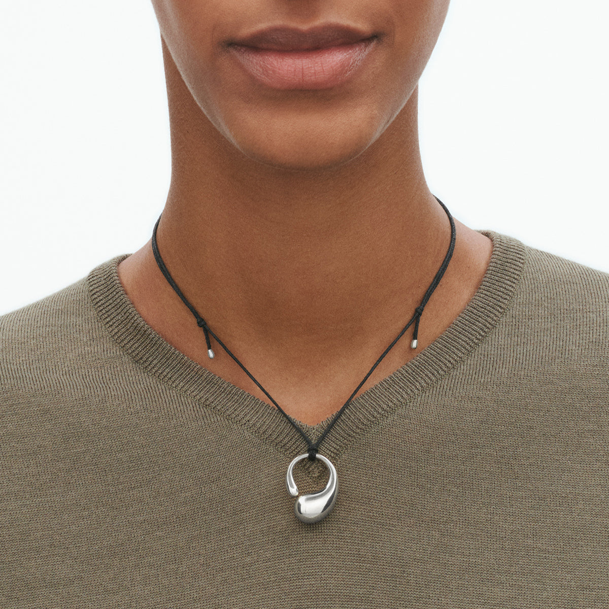Georg Jensen Mercy medium anheng, sølv