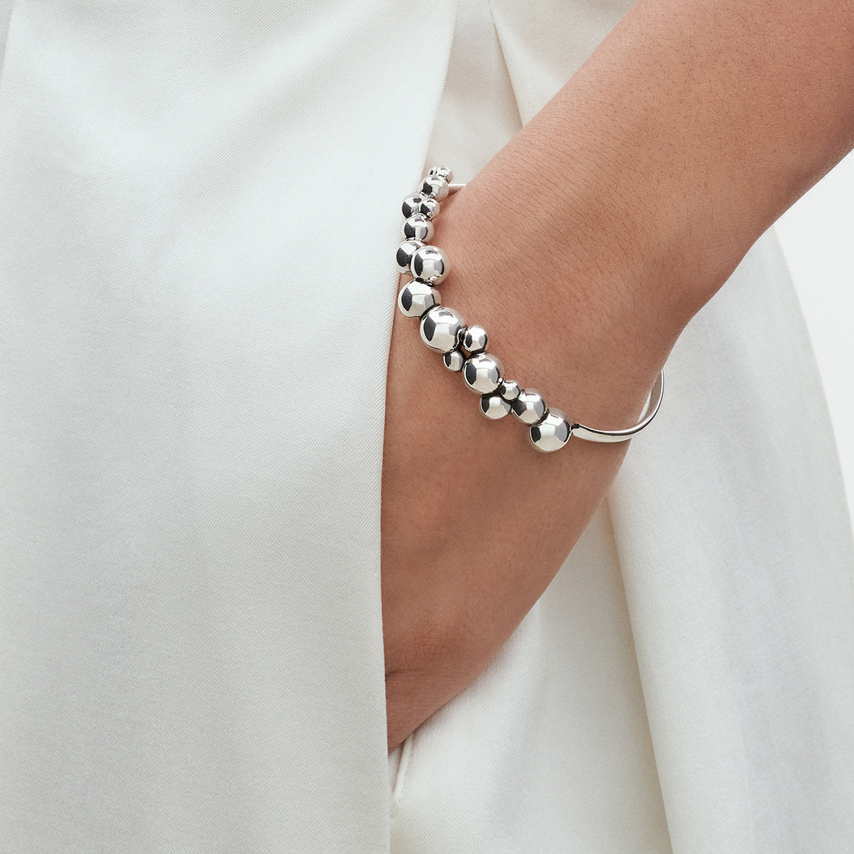 Georg Jensen Moonlight Grapes Closed armring, sølv