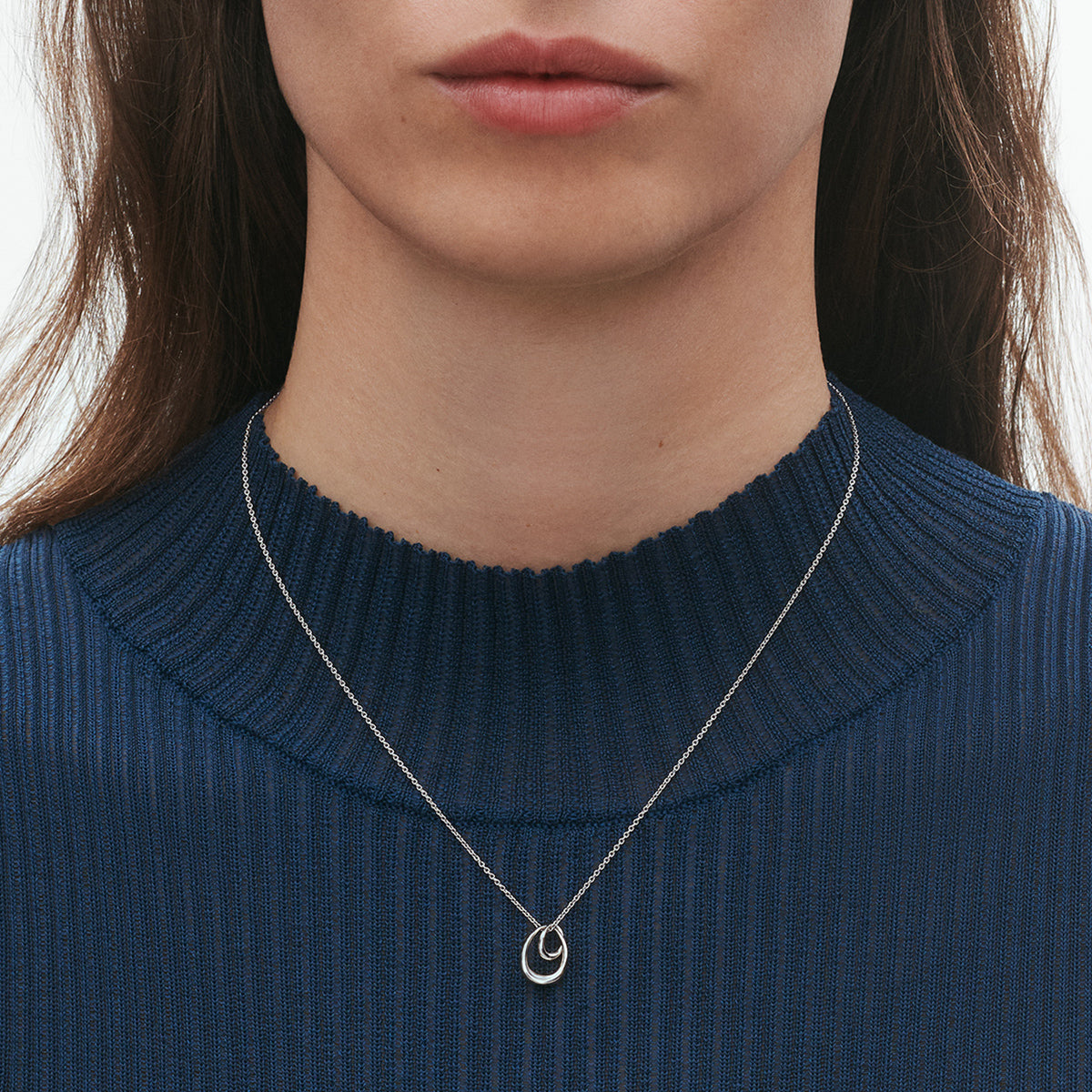 Georg Jensen Offspring halskjede i sølv