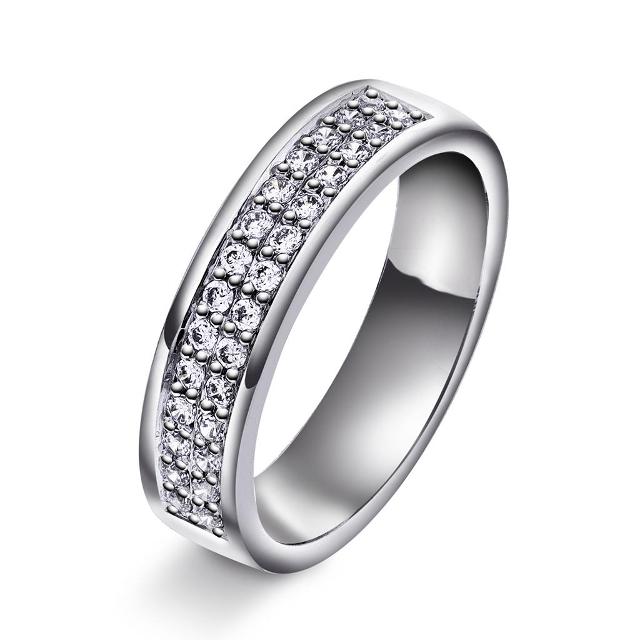 Giftering med diamanter 5 mm, hvitt gull