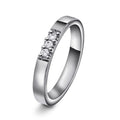Giftering med tre diamanter 3 mm, hvitt gull
