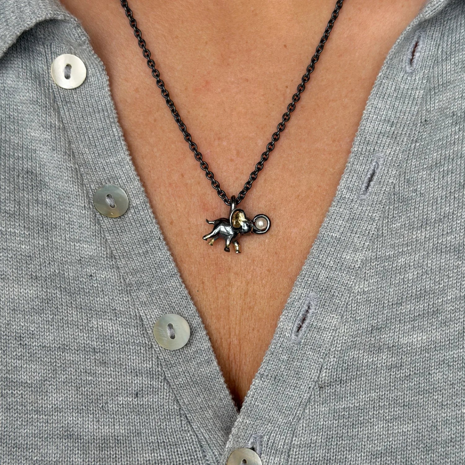 Hannibal anheng, sølv med gull, perle og diamant