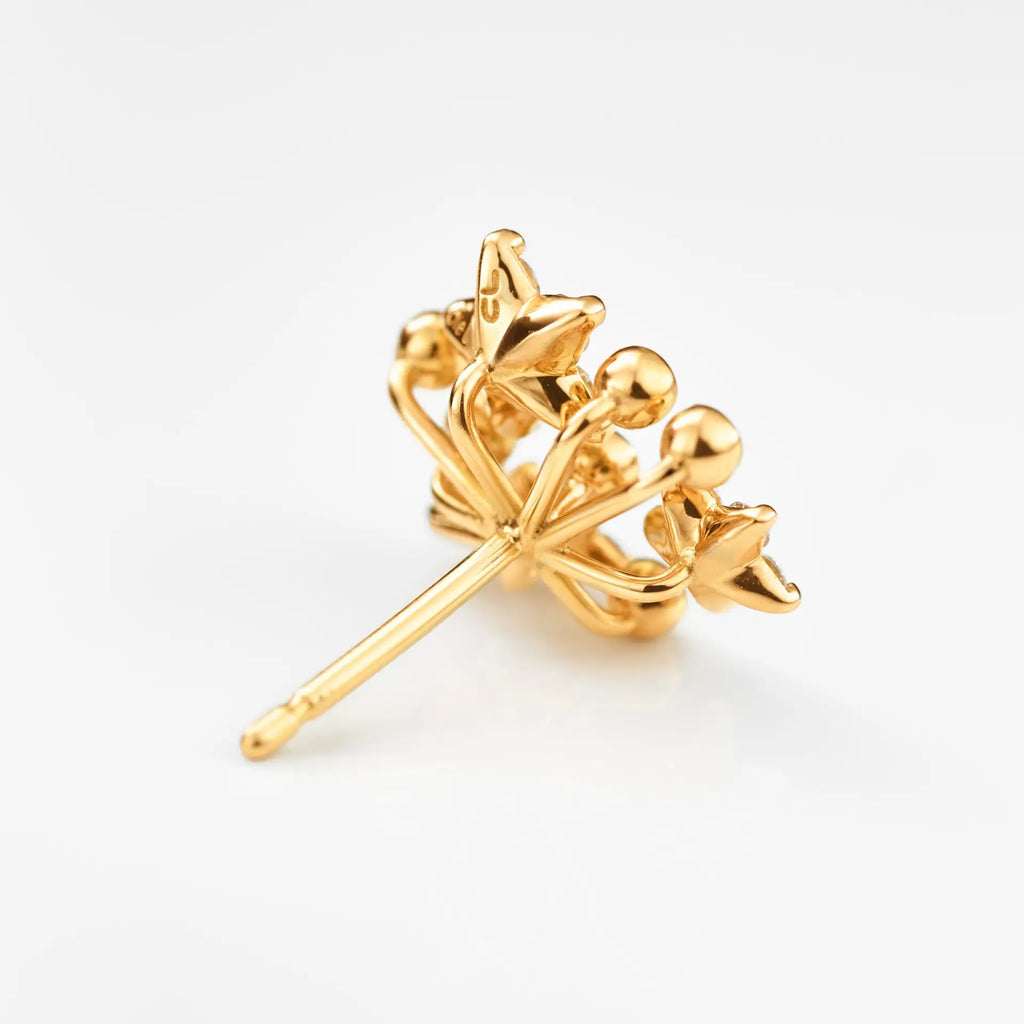 Ole_Lynggaard_CopenhagenShooting Stars øredobber med 50 diamanter total 0,46 ct. TW.VS