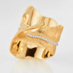 Ole Lynggaard Copenhagen Leaves Ring Large, gull og diamanter