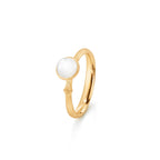 Ole Lynggaard Copenhagen Lotus ring 0 med hvit månesten, gull