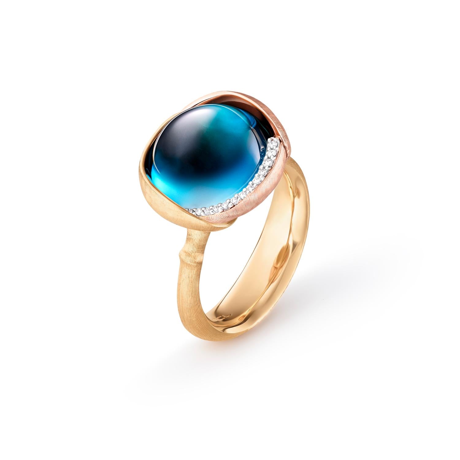 Ole Lynggaard Copenhagen Lotus ring 3 med london blå topas, gull og diamanter