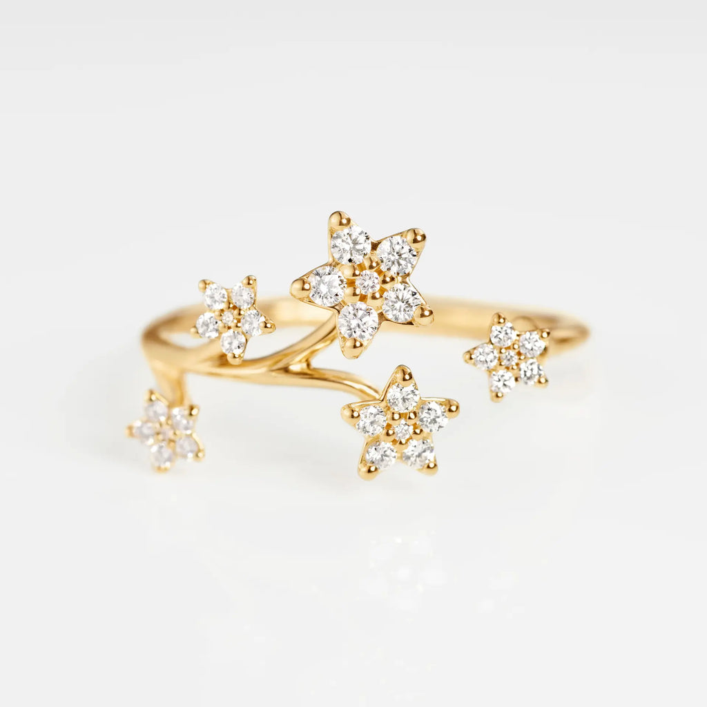 Ole Lynggaard Copenhagen Shooting Stars ring med stjerner, gull og diamanter