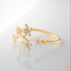 Ole Lynggaard Copenhagen Shooting Stars ring med stjerner, gull og diamanter
