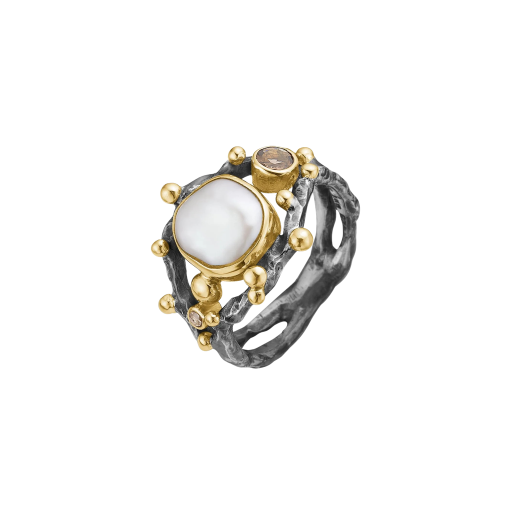 Zinnia ring, sølv med perle og diamanter